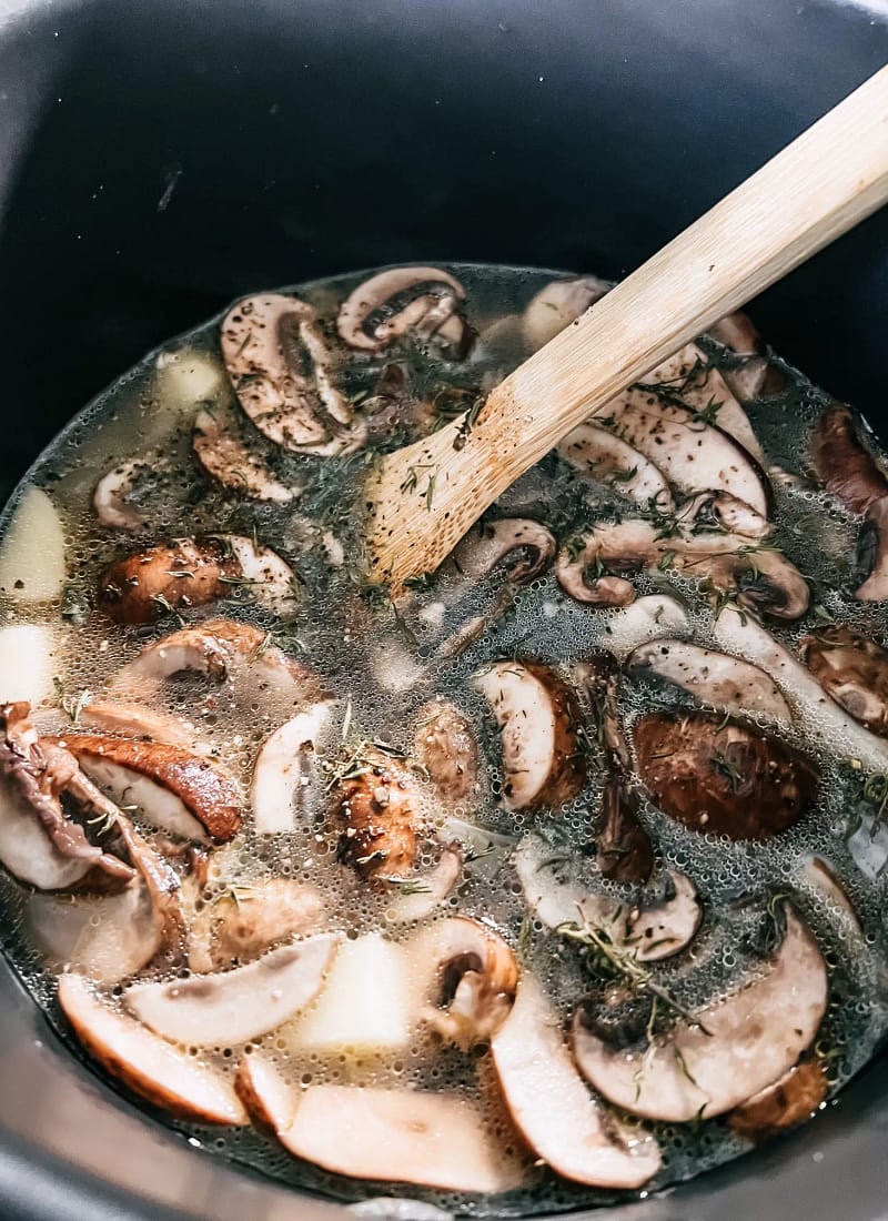 Simple Instant Pot Mushroom-Potato Soup￼￼